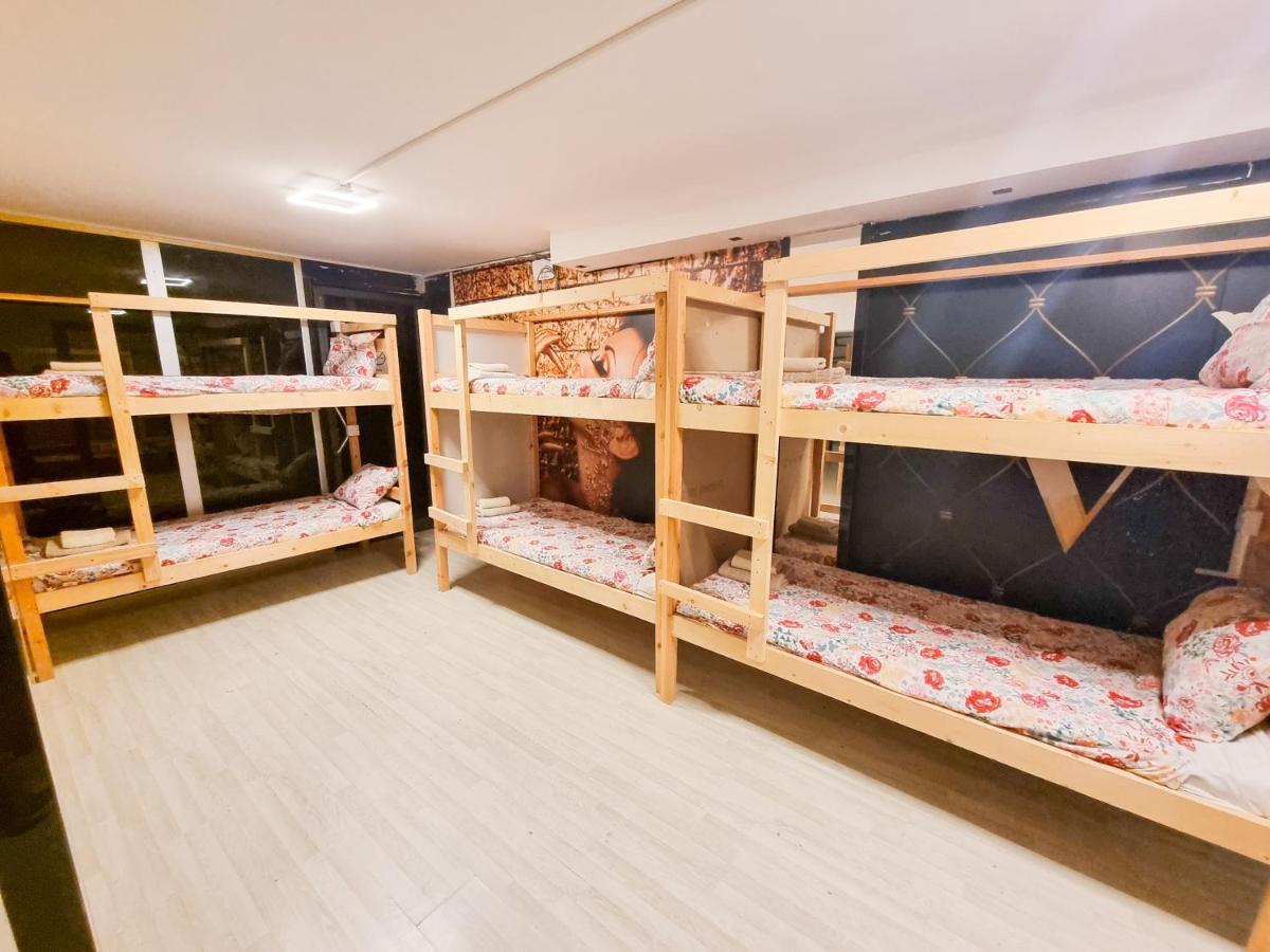 Unique City Hostel 100 Meters From Beach Larnaca Exteriér fotografie